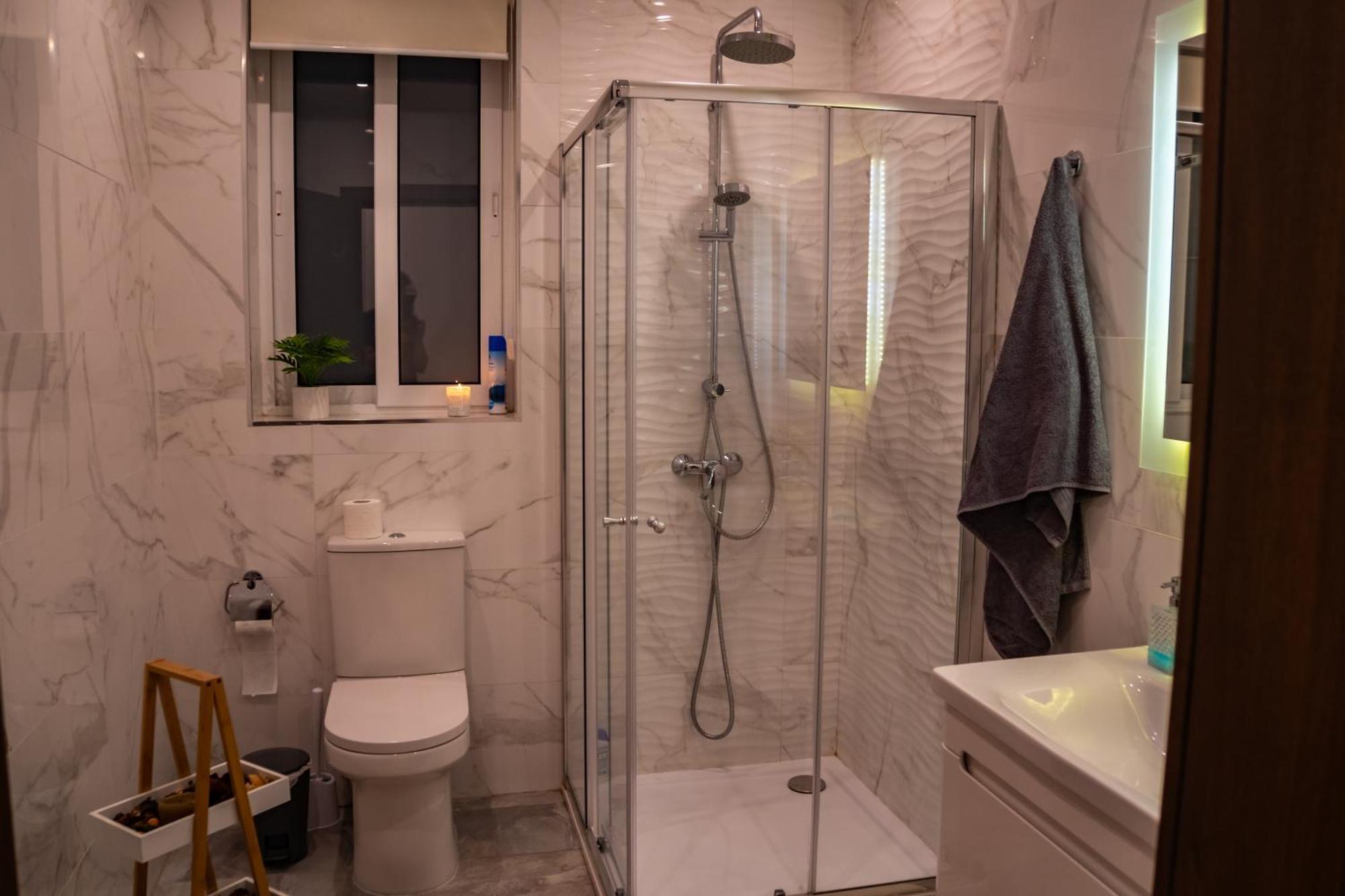 Designer 3 Bedroom And 3 Bathroom Apartment In Swatar Биркиркара Екстериор снимка